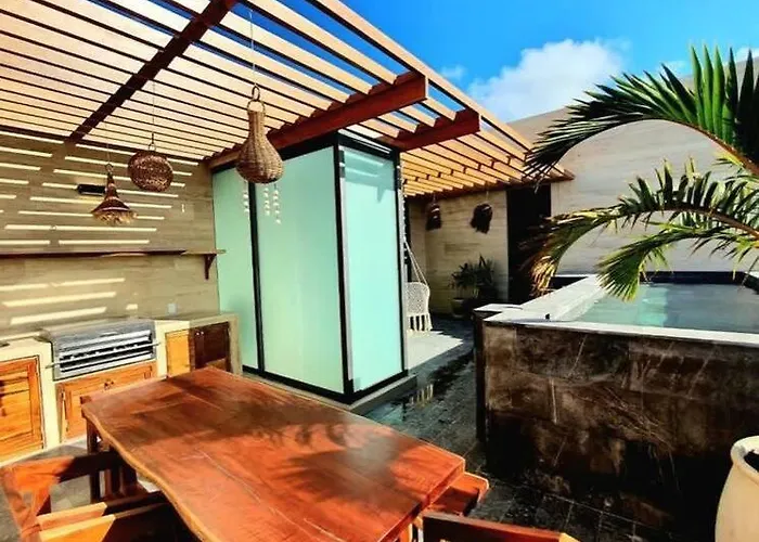 Mistiq Pent House 3 Recamaras, 3 Banos, Sala, Comedor, Terraza Y Jacuzzi Apartment *