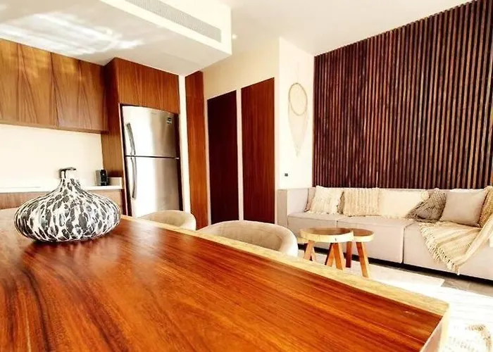 Mistiq Pent House 3 Recamaras, 3 Banos, Sala, Comedor, Terraza Y Jacuzzi Apartment *